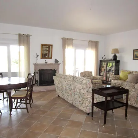 4 Bedrooms With Private Pool Enclosed Garden And Wifi At * Silves