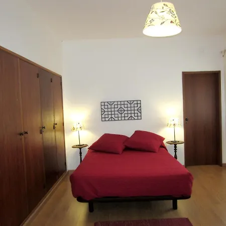 4 Bedrooms With Private Pool Enclosed Garden And Wifi At Villa