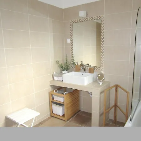4 Bedrooms With Private Pool Enclosed Garden And Wifi At Villa